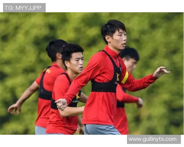 足球之夜北海盛典激情四射球迷齐聚共享精彩赛事与欢乐时光 足球之夜北海盛典激情四射球迷齐聚共享精彩赛事与欢乐时光